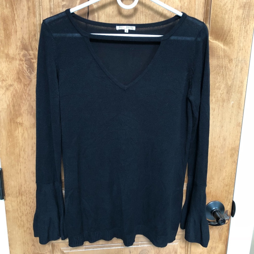 DJ & Juju — Black V-Neck Knit Top